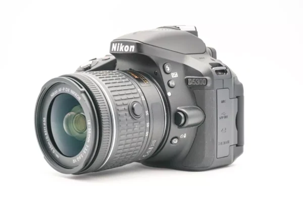 Nikon Camera D5300 (18-55mm)
