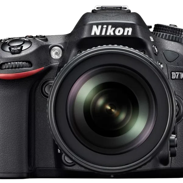 Nikon Camera D7100 (18-105mm)