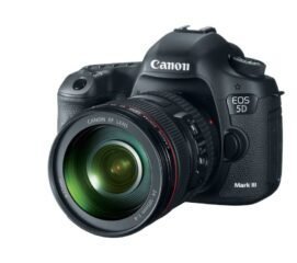 Canon EOS 5D Mark 3 + (17-40mm)