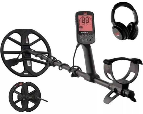 Minelab EQUINOX 900 Metal Detector